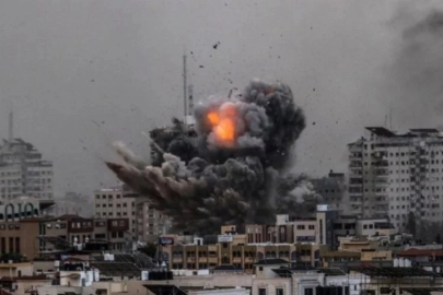 İran ve Hizbullah İsrail ' e füze yağdırdı.