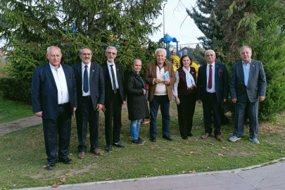 Eski Bakan Mehmet Gazioğlu  Türkiye Emekliler Partisi  Genel Başkanı Oktay Akçın ve Parti yönetimi ile bir araya geldi.