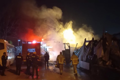 Bursa'da gece çıkan korkutan yangın....