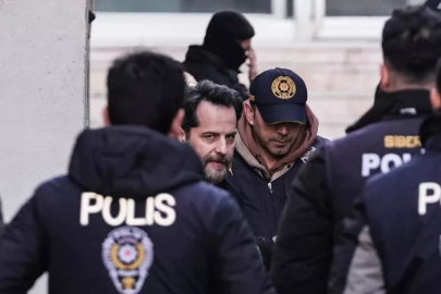 Futbolda bahis soruşturmasında gelişme: İçlerinde Erden Timur'un da olduğu gözaltında alınan  25 kişi adliyeye sevk edildi