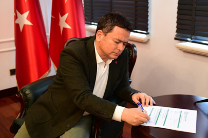 Osmangazi Belediye Başkanı Erkan Aydın Bursaspor Vakfı'na katıldı