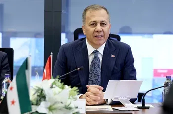 Kırmızı bültenle ve ulusal seviyede aranan 40 suçlu Türkiye'ye getirildi