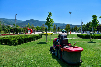 Bursa her yeri ile yeniden nefes alıyor