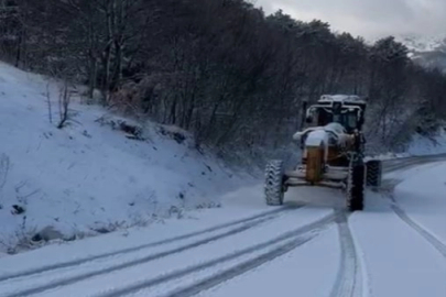 Bursa'da karla kaplı yollar Büyükşehir'le açılıyor