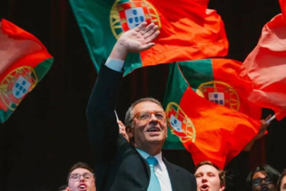 Portekiz’de  Cumhurbaşkanlığı seçimini Antonio Jose Seguro kazandı.