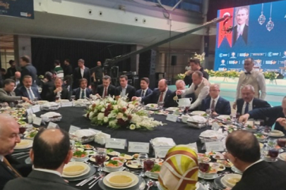 AK Parti Bursa Teşkilatı vefa iftarında buluştu