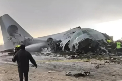 Bolivya'da nakit para yüklü bir uçak düştü: 15 kişi öldü, bölgede yağmalama olayları yaşandı.