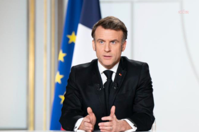 Macron, Fransa'nın küresel belirsizlik nedeniyle nükleer savaş başlıklarını artıracağını söyledi