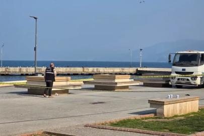 Mudanya 'da  acı kaza! Küçük çocuk çöp kamyonun altında can verdi