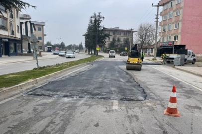 İnegöl'de Başkan Alper Taban yol çalışmalarına tepki gösterdi
