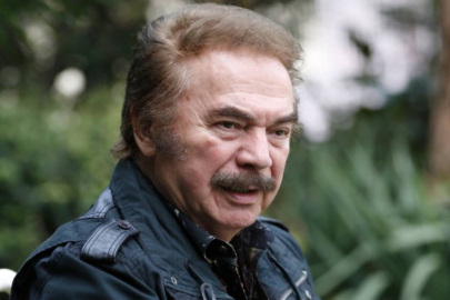 Orhan Gencebay hastanede tedavi altına alındı