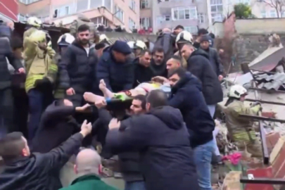 İstanbul Fatih’te doğal gaz patlaması! İki bina çöktü  mahsur kalanlar kurtarılıyor