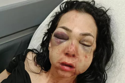 İzmit 'te bir kafe 'de Anne ve oğlu öldüresiye darp edildi