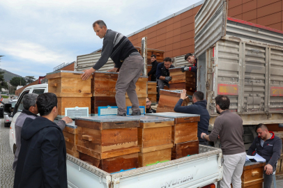 Bursa Büyükşehir' arıcılık desteklerini sürdürüyor