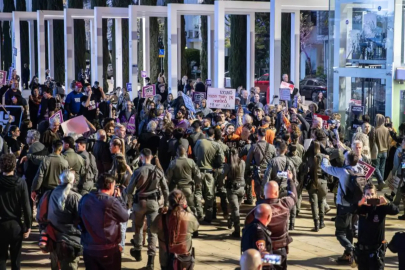 İran'daki savaşa karşı çıkan İsraillilerin sayısı giderek artıyor.