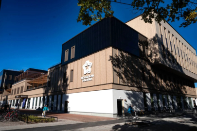 İsveç, saldırı tehditleri nedeniyle 16 okulu kapattı.