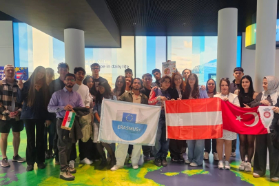 Yıldırım Ticaret Mesleki ve Teknik Anadolu Lisesi 'de Avrupa Parlamentosu deneyimi