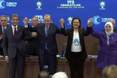 CHP'li iki belediyeden AK Parti'ye katılım