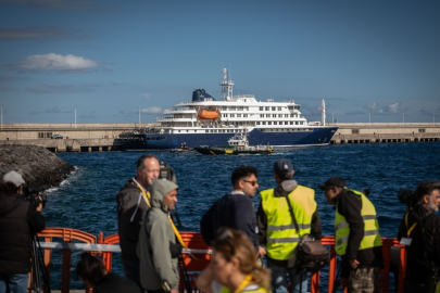 Hantavirüs vakalarının görüldüğü “MV Hondius” gemisi Rotterdam’a doğru yola çıktı