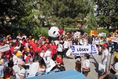 Lösemili Çocuklar Haftası Bursa’dan İstanbul’a uzandı LÖSEV’den dünyaya mesaj