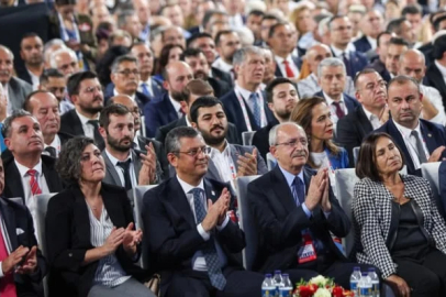 CHP’de eski Parti Meclisi üyeleri göreve dönüyor