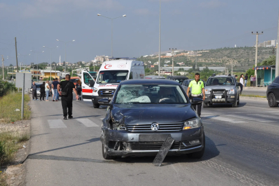 Otomobilin çarptığı baba ve kızı yaşamını yitirdi