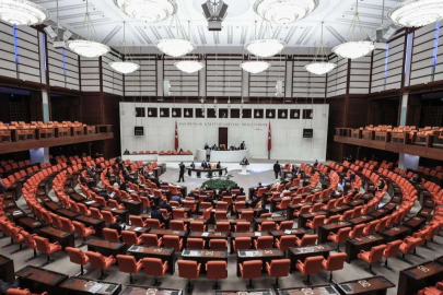 TBMM'deki sandalye dağılımı yeniden şekillendi