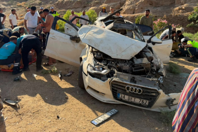 Şırnak’ta Şarampole Yuvarlanan Otomobilde 2 Kişi Hayatını Kaybetti