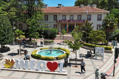 İnegöl'de eski Belediyes binası, Gençlik Merkezi’ne dönüşüyor