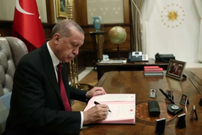 Cumhurbaşkanlığı Kararnamesi ile bakanlıklarda yeni atamalar Resmi Gazete’de yayımlandı.