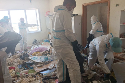 Nilüfer'de çöp evden 28 ton çöp çıktı