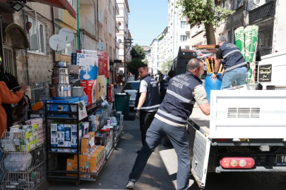 Osmangazi Belediyesi Zabıta Müdürlüğü ekipleri, ilçe genelinde kaldırımların işgal edilmesini önlemek amacıyla denetimlerini aralıksız sürdürüyor.