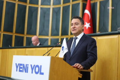 Ali Babacan'dan Çerçeve Yasa Teklifine Destek ve Eleştiri: "Şeffaflık ve Adalet Eksik"