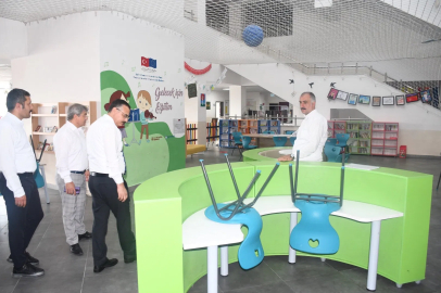 Bursa'da Mudanya Kaymakamı Enver Yılmaz Mudanya’da yeni eğitim yılı öncesi okullarda hazırlıkları denetledi