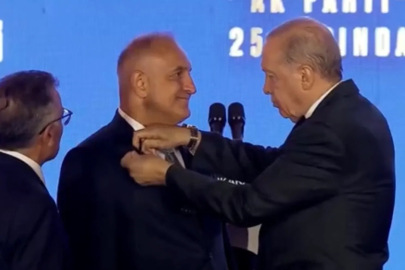 AK Parti’nin 25. kuruluş yıl dönümü programında partiye 3 milletvekili ve 7 belediye başkanı katıldı.