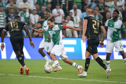 Timsah evinde avladı. Bursaspor: 1 - Alagöz Holding Iğdır FK: 0