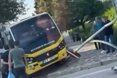 Çirişhane'de belediye minibüsü elektrik direğine çarptı