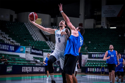 TOFAŞ potada ilk hazırlık maçında Glint Körfez Basket’i 81-77 yendi