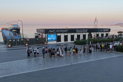 BADO Akçay–Midilli Deniz Otobüsü Hattı, ilk ayında yüzde 95 doluluk oranına ulaştı.
