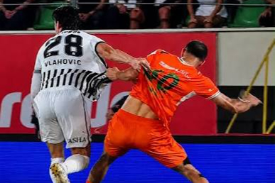 Beşiktaş Alanya Sıcağına Dayanamadı. Deplasmanda 1-0 Mağlup Oldu