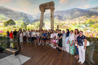 Osmangazi Belediye'si Kardeş şehirlerin gençleri öğrenci değişim programının bu yıl ikincisini gerçekleştiriyor.