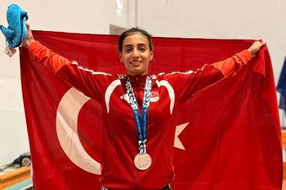 Akdeniz Oyunları’nda Mine Türker'den Bursa’ya gümüş madalya