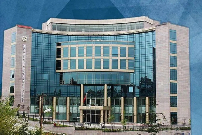 Türkiye Barolar Birliği (TBB), yapay zeka araçlarının mesleki yükümlülüklerle uyumlu şekilde kullanılmasına yönelik “Avukatlar İçin Yapay Zeka Kullanımı Tavsiye Rehberi”ni yayınladı.