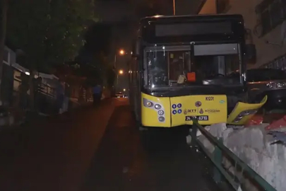 Sarıyer'de yağmur nedeniyle kayganlaşan yolda İETT otobüsü bariyere çarptı