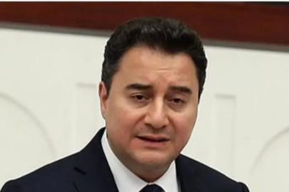 Ali Babacan'dan Ahmet Davutoğlu soruşturmasına tepki: "İfade özgürlüğüne müdahaledir"