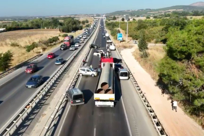 Bursa’da tırdan yola mazot döküldü: Yaklaşık 10 araç kaza yaptı