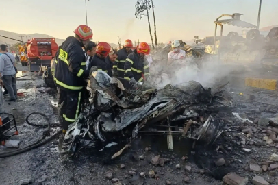 İran batısındaki  Senendec’te yakıt tankeri kazası sonrası patlama: 11 kişi hayatını kaybetti