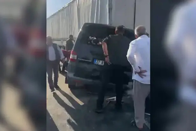 Şanlıurfa’da minibüs TIR’a arkadan çarptı: 2 ölü, 2 ağır yaralı